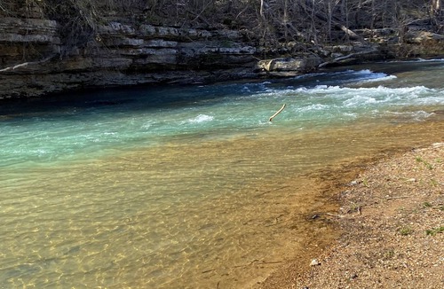 Byrdstown House | Tucked in nature riverside-fire pit, hiking, fishing, boating