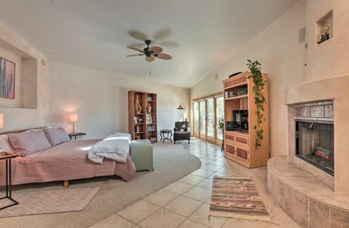 Catalina Foothills Estates House | Tucson Oasis 'La Casa de las Palmas' w/Pool!