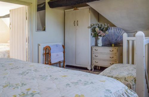 Ardens Grafton House | Tudor Cottage