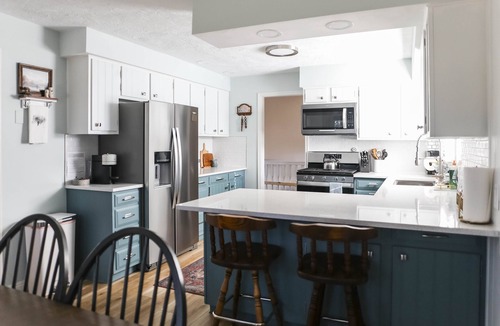 Rexburg House | Tudor Cottage with a King Suite