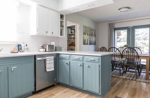 Rexburg House | Tudor Cottage with a King Suite