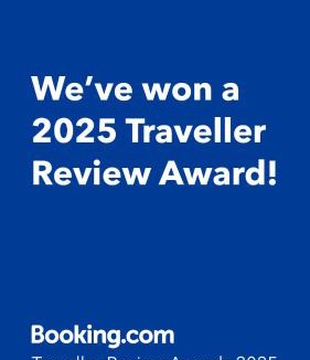 Cochrane House | Tudor House Bed and Breakfast