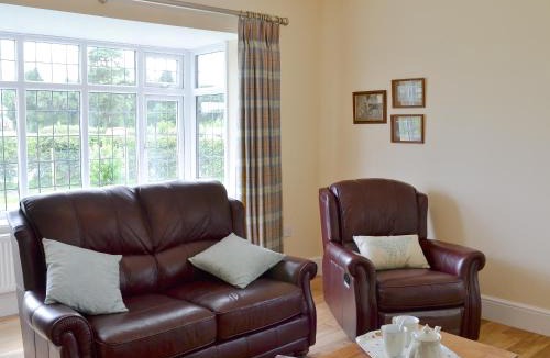 Eastrington House | Tudor House