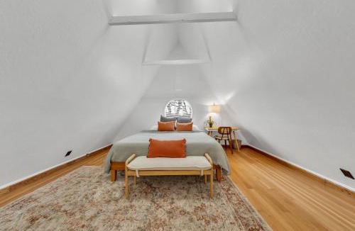 Fair Oaks House | Tudors Village BNB