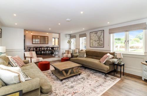 Chipperfield House | Tuffs Farm