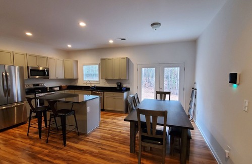 Westminster House | Tugaloo Hideaway - 4 bed, 2 bath, Westminster, SC. Near Clemson, Seneca