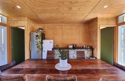 Hot Water Beach House | Tui Nature Retreat HWB, Tui Nature Retreat HWB