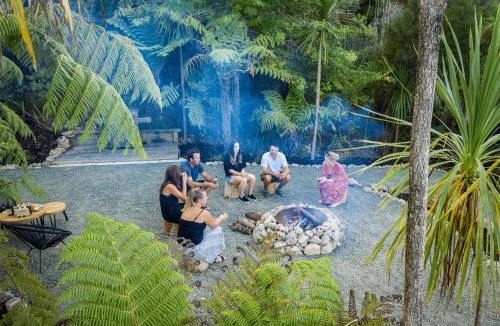 Mangawhai Apartment | Tui & Nikau Cabins