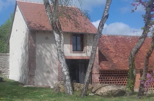 Ouzouer-sur-Trezee House | "Tuilerie de la Côte" T3 garden view