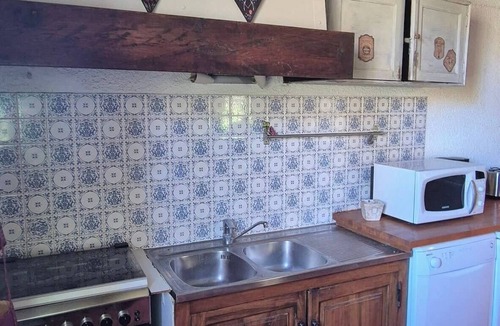 Prudhomat House | Tuiles Maison de Cathy