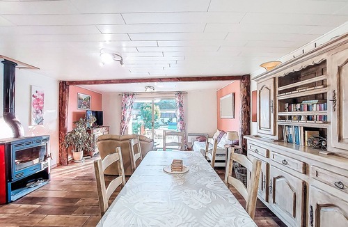 Cissac-Medoc House | Tuilières by Interhome