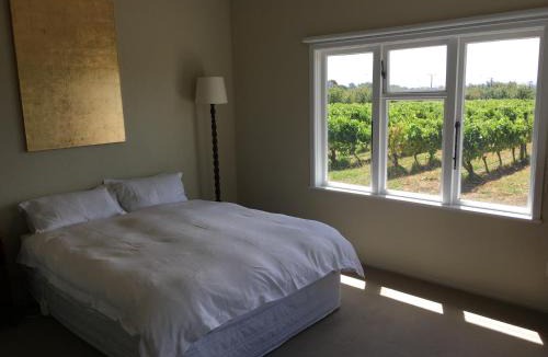 Havelock North Villa | Tuki Vineyard Cottage