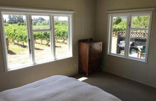 Havelock North Villa | Tuki Vineyard Cottage