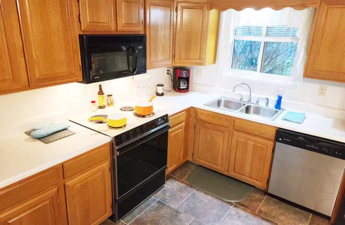 Weldon Spring Heights House | Tulip - 8 beds, 2 bath, 5 bedrms- sleeps 13+