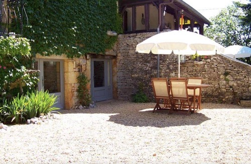 Saint-Antonin Noble Val Apartment | Tulip Gîte in a Quercy stone house