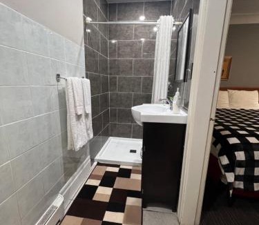 Woodstock Hotel | Tulip Motel