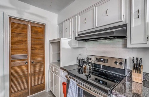 Memphis House | Tulip Tree Cottage