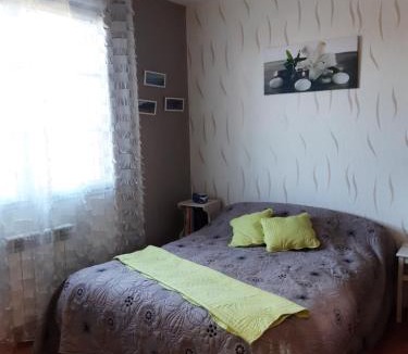 Savigne-lʼEveque Bed & Breakfast | Tulipe24