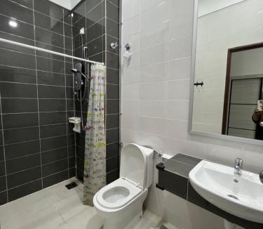 Bukit Kuin Satu House | Tulips Homestay