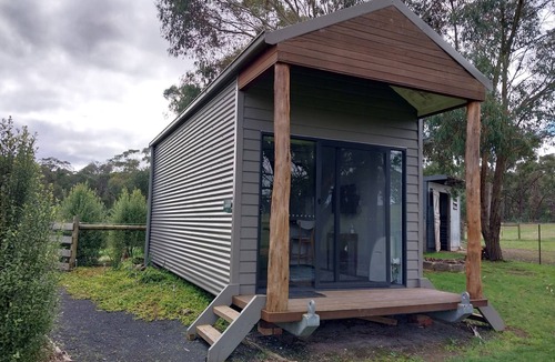 Durham Lead Cabin | Tullaburra Tiny Home Farmstay
