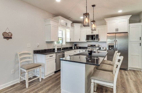 Tullahoma House | Tullahoma Whiskey Trail Base w/Yard & Fire Pit