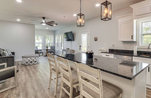 Tullahoma House | Tullahoma Whiskey Trail Base w/Yard & Fire Pit