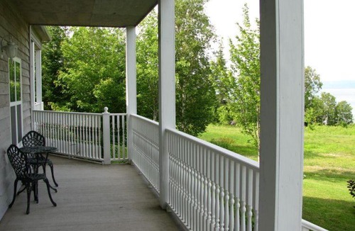 Inverness County Hotel | Tulloch Inn & Gifts