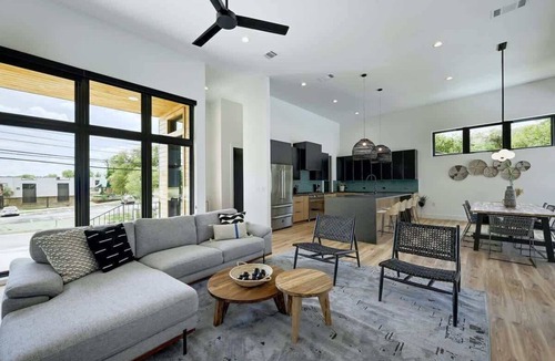 Elmhurst Heights House | Tulum Style Retreat | Pool, Hot Tub, Guest House