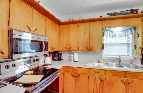 Tumbling Shoals House | Tumbling Shoals Home w/Private Yard + Grill!