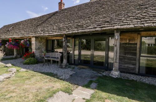 Nympsfield House | Tump Cottage