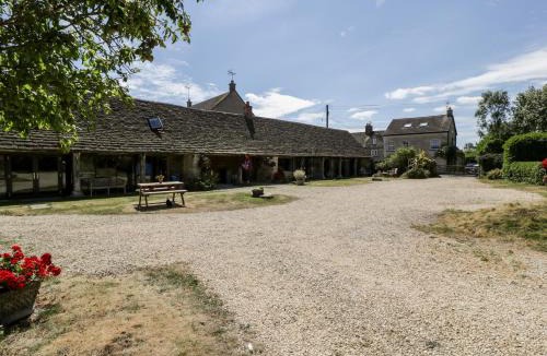 Nympsfield House | Tump Cottage