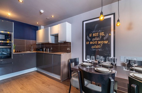 RopeWalks Apartment | Tunnage Square Apartments by EPIC