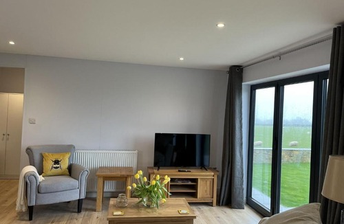 Tunstall House | Tunstall Cottage - Mount Pleasant Farm