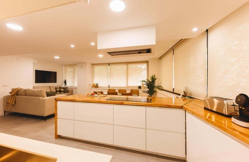 Eixample Apartment | Turbau Entresol A - Holiday Apartment Rental Girona | Bravissimo
