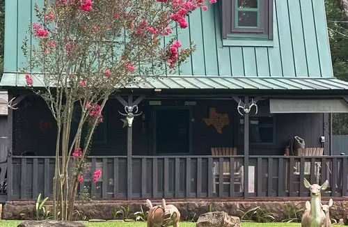 Humble Cabin | Turkey Creek Cabin