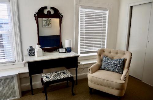 Summit Hotel | Turkey Hill Inn