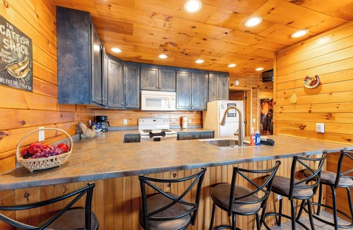 Bryant Cabin | Turkey Hollow cabin with a private hot tub!