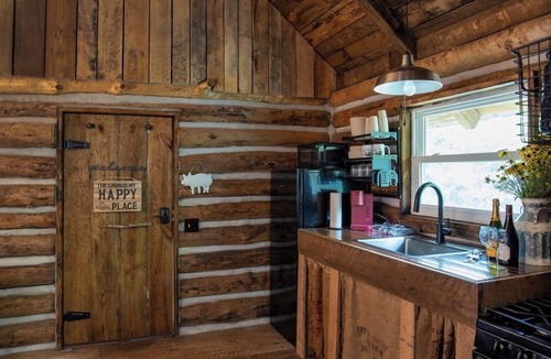 Russellville Cabin | Turkey Path Ranch Cabin