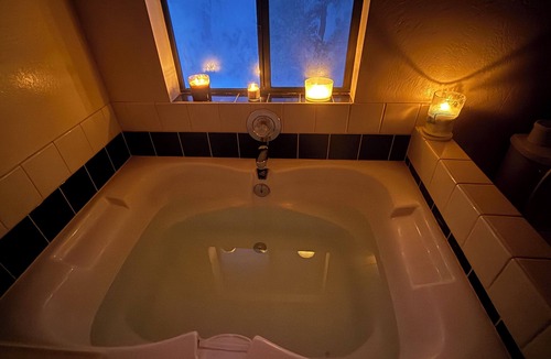 Williams Other | Turn back time and stay at this 100% off the grid Working cattle Ranch
