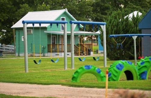 Lake Village House | Turn On Inn