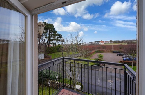 Turnberry Apartment | Turnberry Apartments 2G