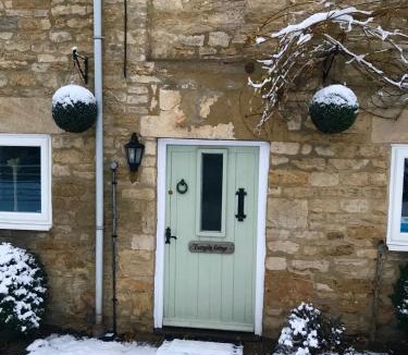 Tetbury House | Turnpike Cottage