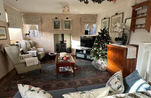 Tetbury House | Turnpike Cottage