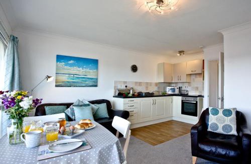 Brixham Apartment | Turnstone - 2 Linden Court