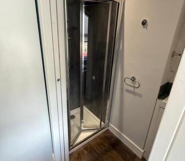 Macclesfield Apartment | Turquoise Apartments