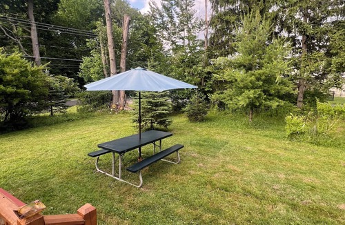 Lake Erie Beach Cottage | Turquoise by the lake