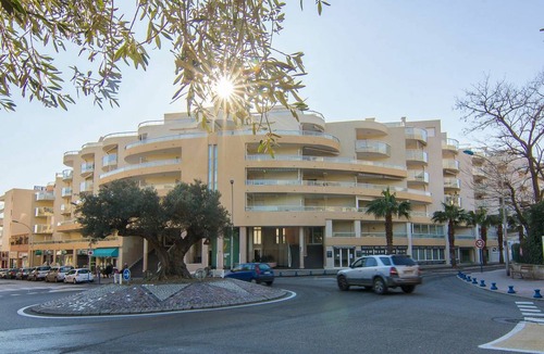 Cavaliere Apartment | Turquoise 301.7