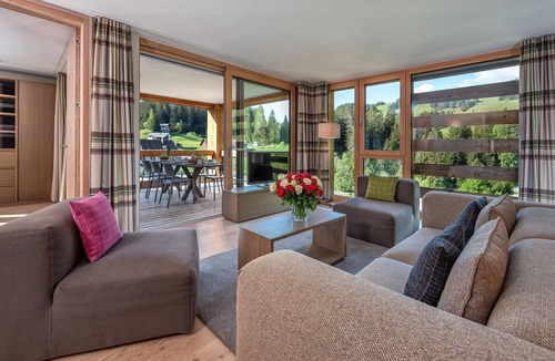 Parpan Apartment | Turrabuel 7-Bett Deluxe by Interhome