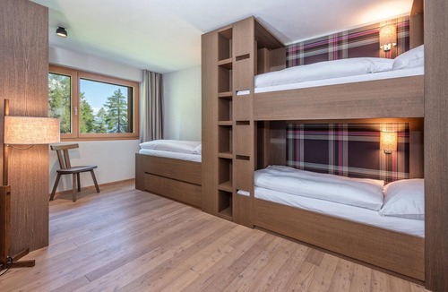 Parpan Apartment | Turrabuel 7-Bett Deluxe by Interhome