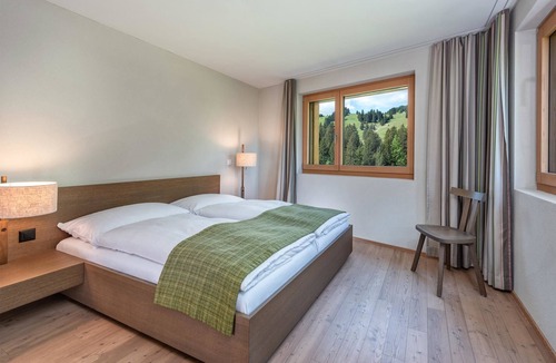 Parpan Apartment | Turrabuel 7-Bett Deluxe by Interhome
